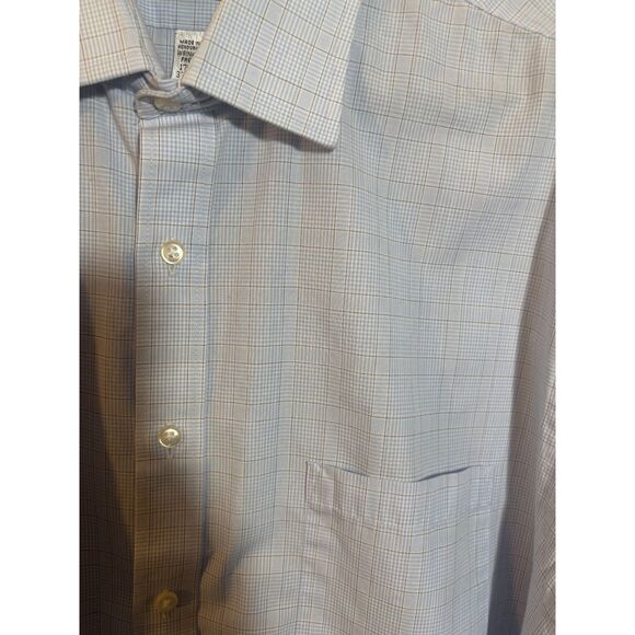 Van Heusen Men's Regular Fit Plaid Dress Shirt – Size 17 32/33 – Wrinkle‑Free - Picture 2 of 4